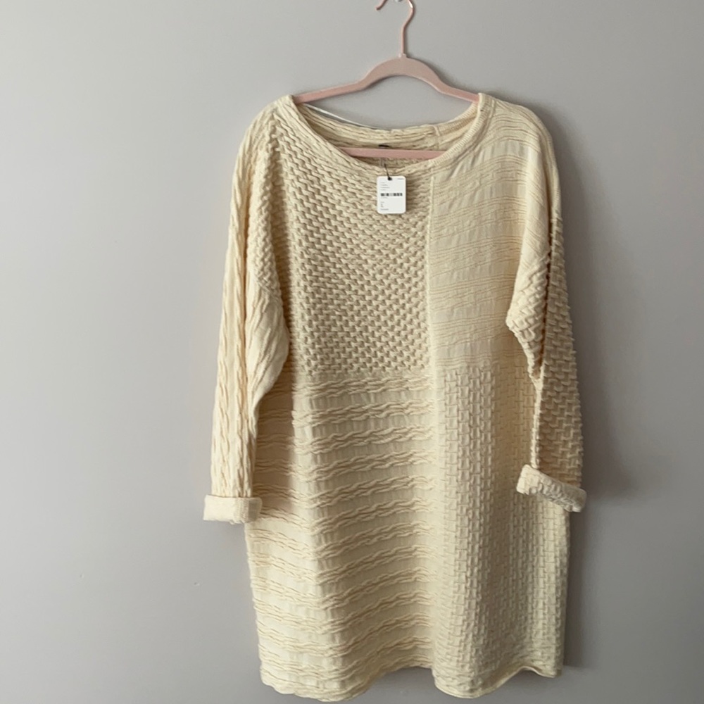 Free people “ Extra Texture Pullover”